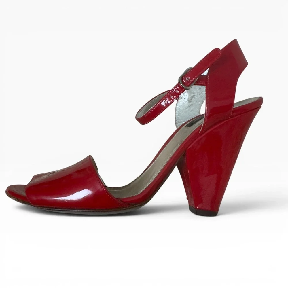 Dolce & Gabbana Sandals Womens 37.5 Red Patent Leather Peep Toe Cone Heel Italy